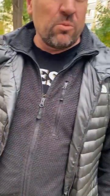 В Кривом Роге мобилизацией продолжают заниматься люди, одетые по гражданке, в присутствии полиции