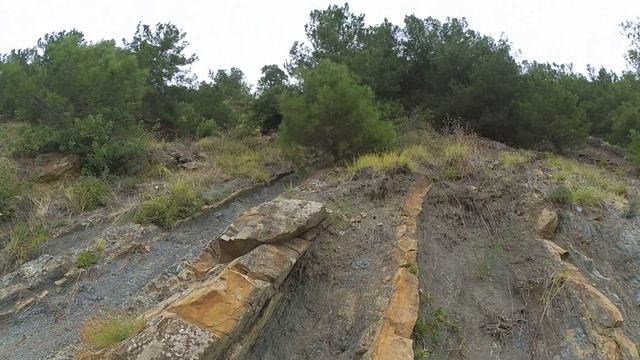 В шторм по берегу Черного Моря до Скалы Киселева. Туапсе 2025. Пешая прогулка