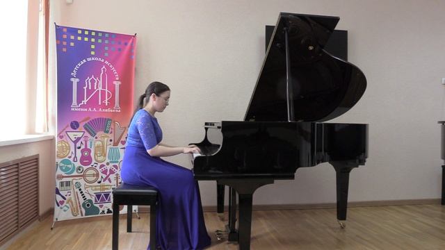 Бакиева Амина Й.С.Бах Трехголосная Прелюдия Фа Мажор