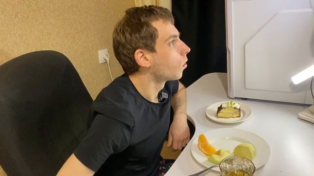 🍎 Ем фрукты, а потом пирожное