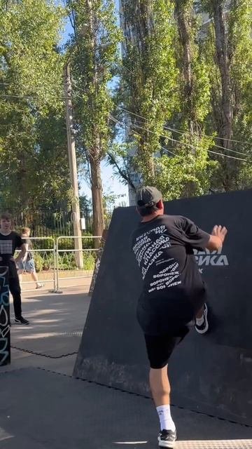 1 или 2 кадр круче ⁉️🤔