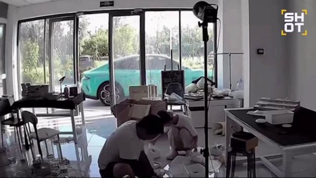 Xiaomi уехала сама 🤣 видимо за пивом
