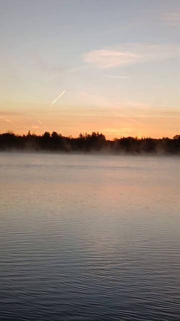 Утренний туман над рекой.