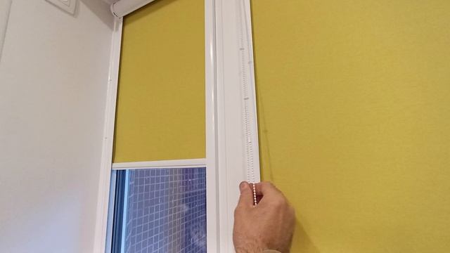 Рулонные шторы Уни 2 , кассетные, ткань Дарина блэкаут жёлтый, Svil