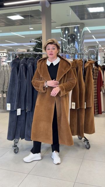 НОВАЯ КОЛЛЕКЦИЯ ПАЛЬТО ИЗ  ИТАЛЬЯНСКОЙ ТКАНИ SURI ALPACA  75% И ШЕРСТЬ VIRGIN WOOL 25%  71900р