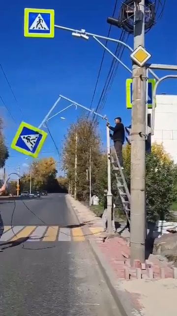 Малолетнии дебилы везде