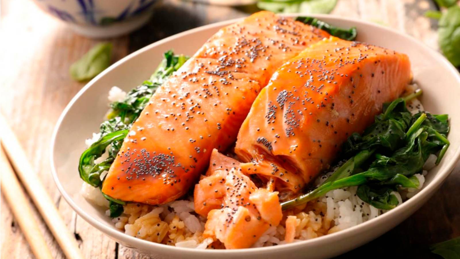 Самый нежный и сочный лосось! Эта рыбка, просто тает во рту — вкусно, просто и быстро приготовить!