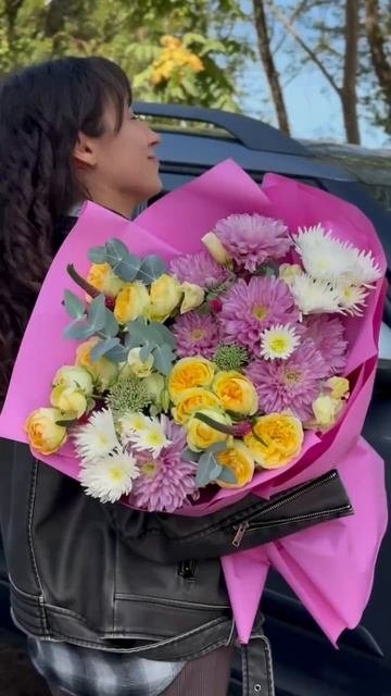 Этот букет — настоящий цветочный шепот, который говорит: «Я думаю о тебе»