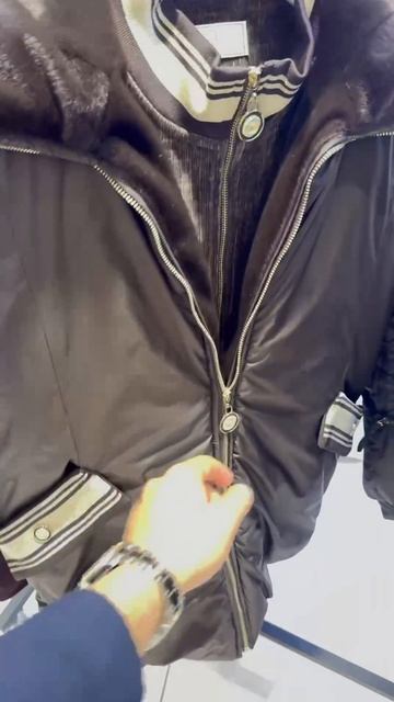 6788185568336357878