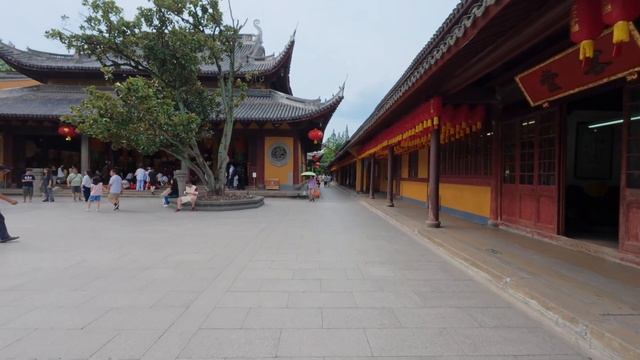 Путешествие во времени: Магия древней пагоды Лунхуа в Шанхае 🛕✨