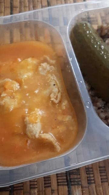 Холостяцкий обед за 19 рублей. Готовое из магазина, заморозка. Случайно попал по акции.