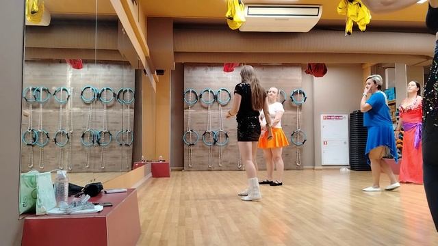 08-10-2025 Танцуйте с нами мои 39 подписчиков! 