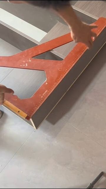 Парящая кровать из ЛДСП. Сборка.