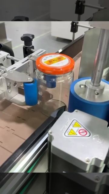 Автоматический перенос этикетки на округлую поверхность FK805 Round Bottle Labelling Machine