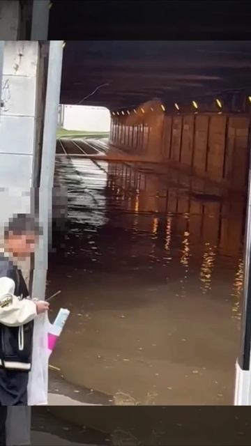 💦Потоп на Волоколамском шоссе под каналом имени Москвы💦