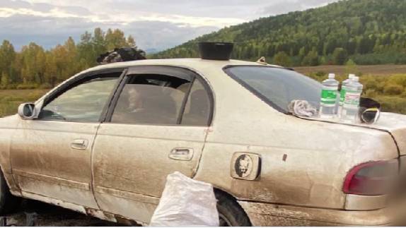 Инспекторы ГАИ остановили водителя, перевозившего мешки с коноплей