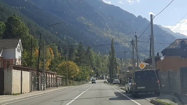 Багряный огонь Домбайской осени