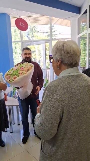 С Днём рождения Вера Ивановна! 38 лет воплощения мечты об идеальном образовании
