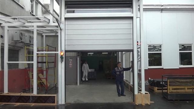 Скоростные спиральные ворота Efaflex.