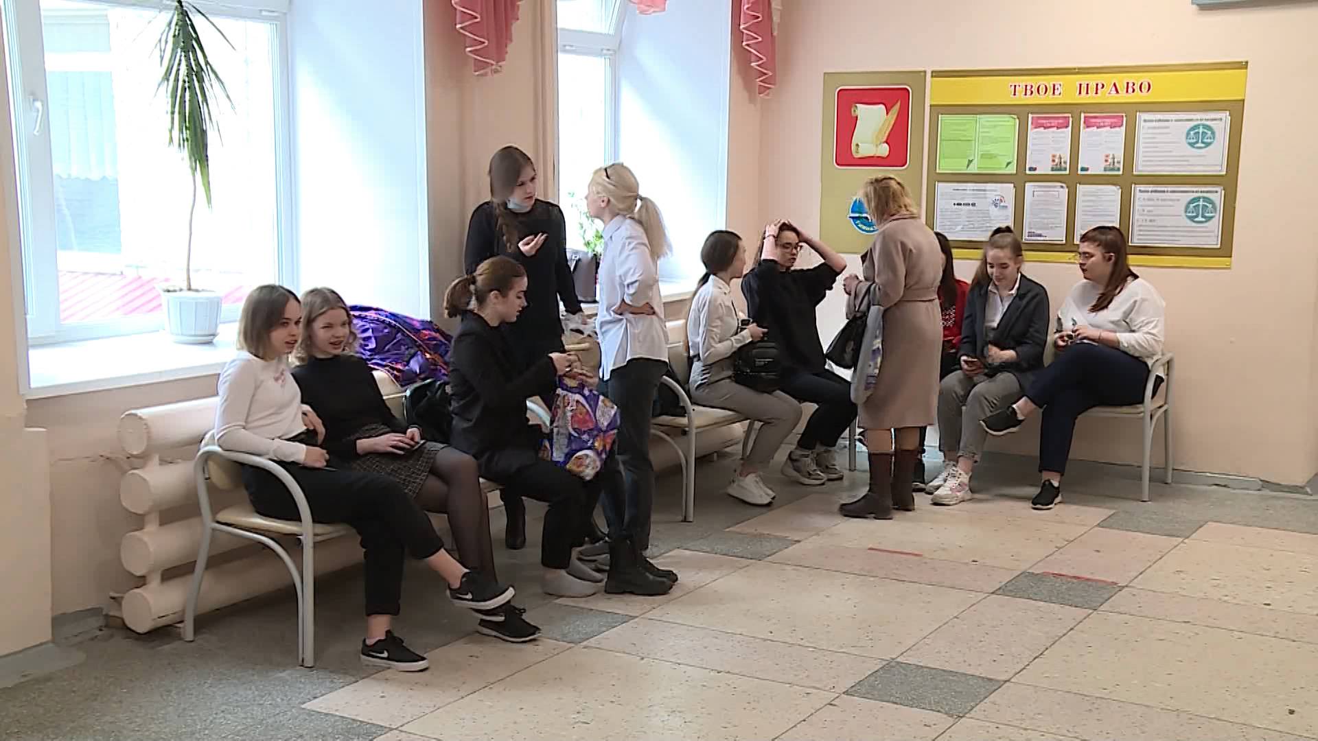 В школах могут запретить носить религиозную одежду. ТК «Первый Советский»