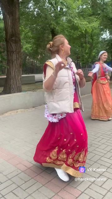 Когда звучит Харе Кришна — сердца наполняются радостью#ХареКришна #ЛюбовьКБогу