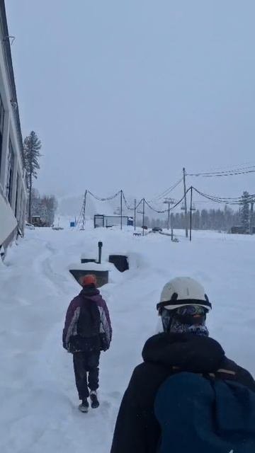 А СНЕГ не ТАЕТ