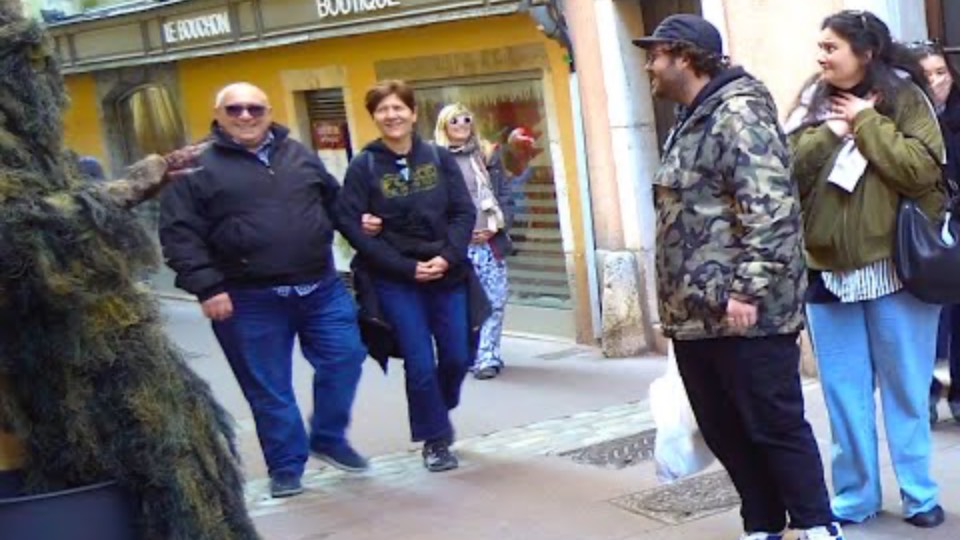 EPIC REACTIONS. SHE HAD NO IDEA I WAS THERE.BUSHMAN PRANK