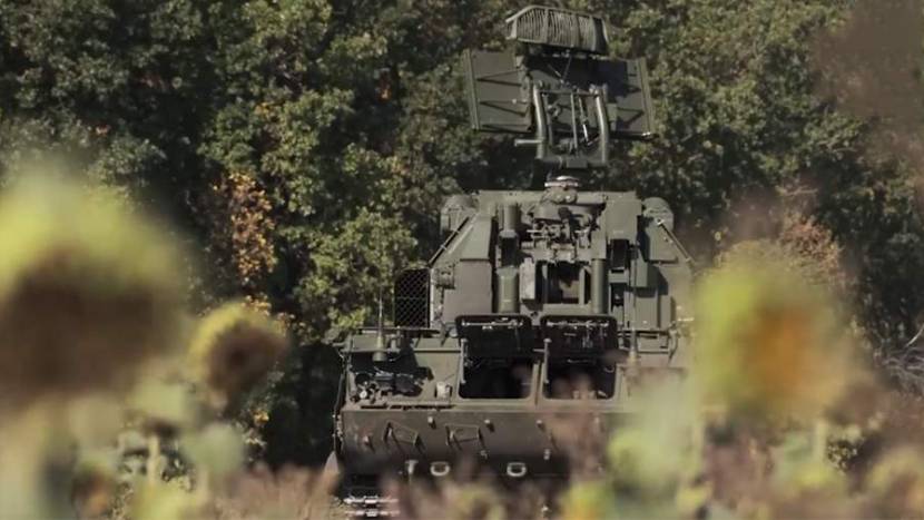 Расчет ЗРК «Тор-М2» сбил барражирующий боеприпас ВСУ в зоне СВО