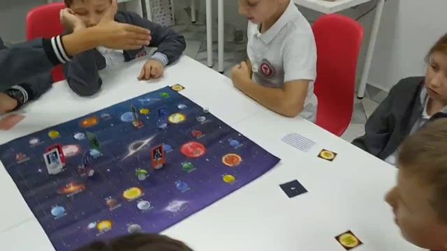 Астрокотики - игровой процесс: раскапывание снега