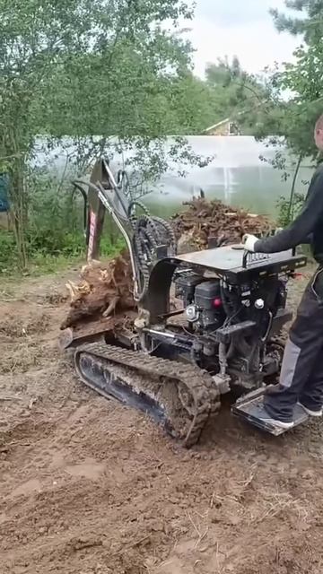 Мини экскаватор ЭГ-1 ＂Black Digger＂  г. Орехово-Зуево Московская обл. Видео заказчика.