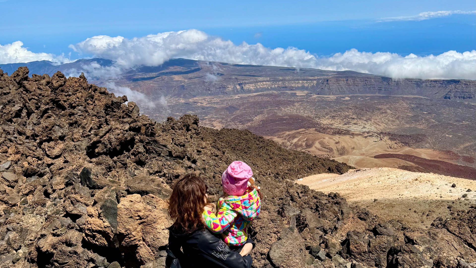 На вершине вулкана Тейде на Тенерифе