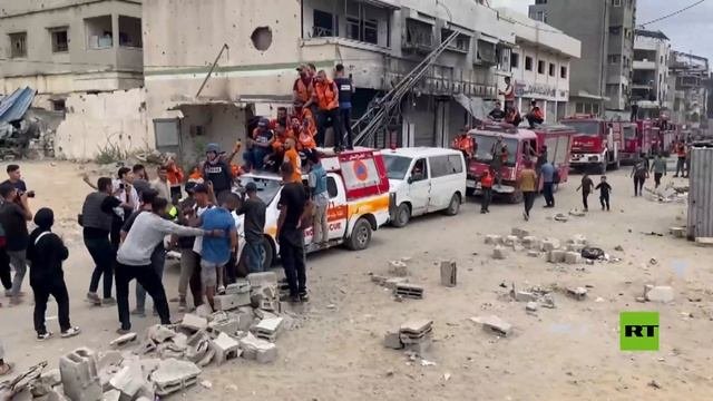 طواقم الإسعاف تحتفل باتفاق وقف الحرب في غزة
