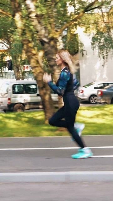Если пробежка —то только за нашими снеками 🏃