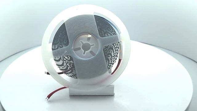 Лента светодиодная SMD 2835 120 диодов  24В