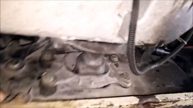 #049 упор качающейся опоры (передняя подушка двигателя)  Audi A6