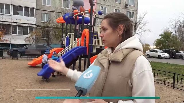 (8.10.2025) Жители одного из домов Комсомольска благоустроили двор на сумму 1,4 миллиона рублей