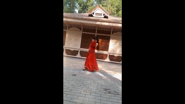BESAME MUCHO._ поет Любовь Марухленко танцует Инна Марухленко