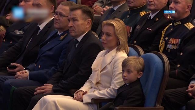 Губернатор принёс присягу