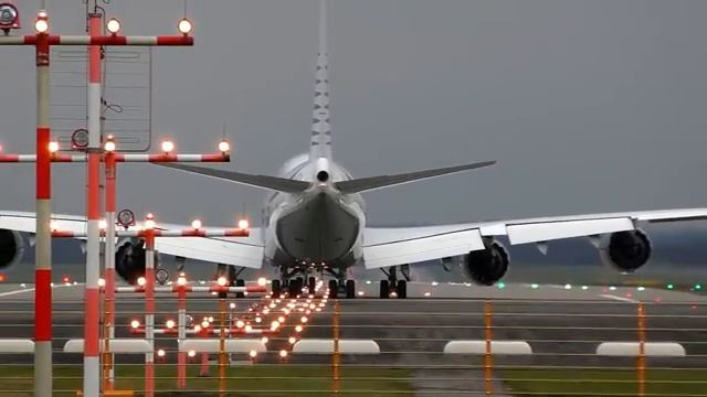 Новый самолёт Трампа Boeing 747-8