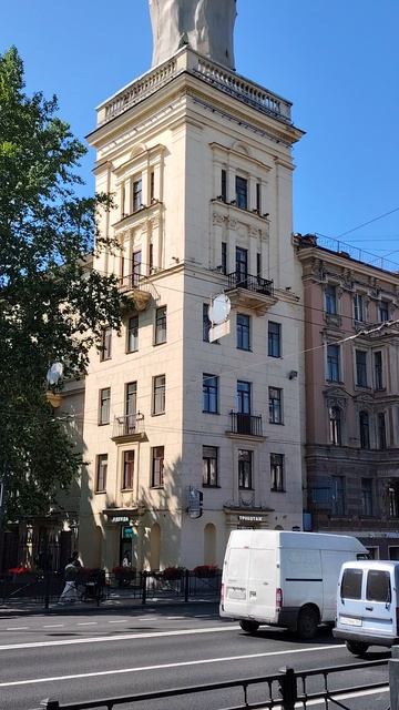 Жилой дом. Московский, 37. Прогулки по Петербургу