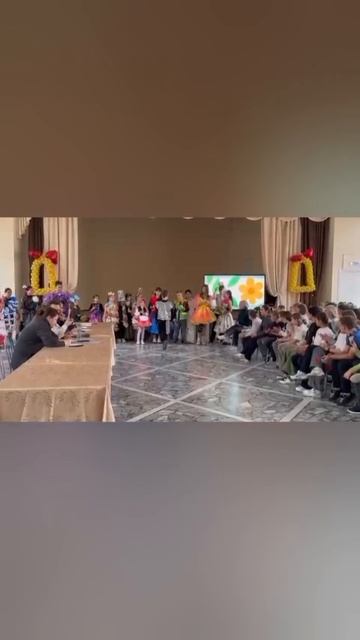 выступление в школе Эко мода Красная Шапочка