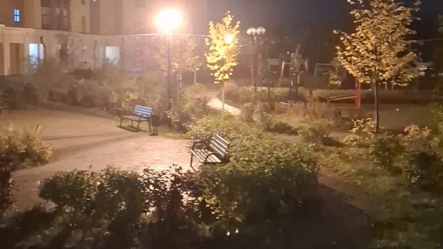 Тишина во дворе ночью🍁🌃#ночь #двор #осень #покой