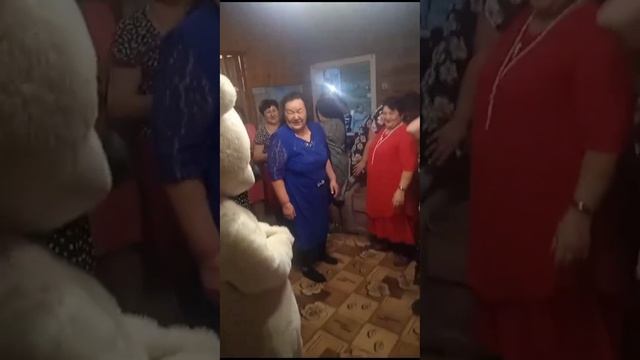 1001591540.mp4 2025 Наши Друзья Повтарают За Мешки Классна Танцует МешкаХасанова