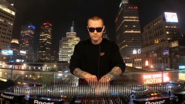 Euphoric Uplifting Trance Journey – Motion Under Pressure (Tricky Bug)