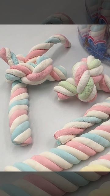 Маршмеллоу Зефир КАНДИ КЛАБ Огромные КОСИЧКИ. Вкус Клубника, апельсин, голубика. Набор 48шт по 10гр