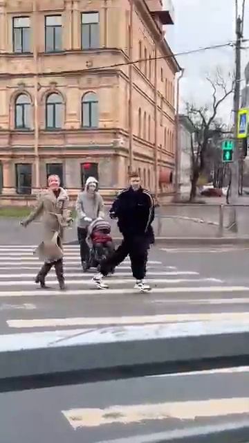 WALKING DANCE