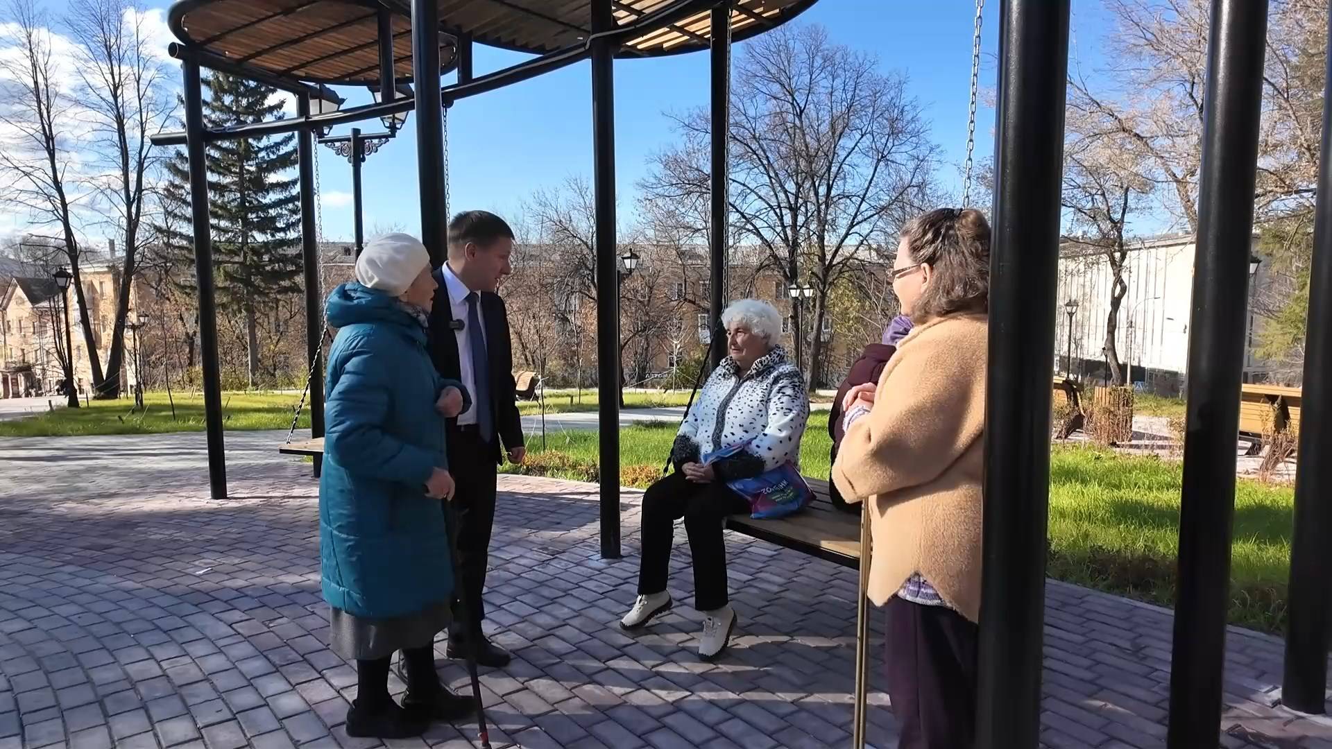 Завершилось благоустройство сквера имени Владимира Жарикова