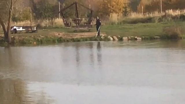 поимка форели на малом водоёме
