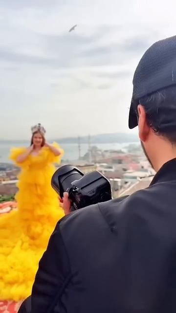 Фотосессия на крыше в Стамбуле Моя фирменная корона стамбул istanbul yellow dresstoimpress