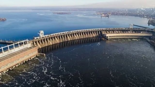 93 года назад - Состоялось торжественное открытие Днепрогэс